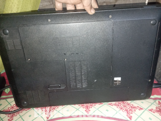 HP Notebook 2000 ইমারজেন্সি বিক্রি হবে